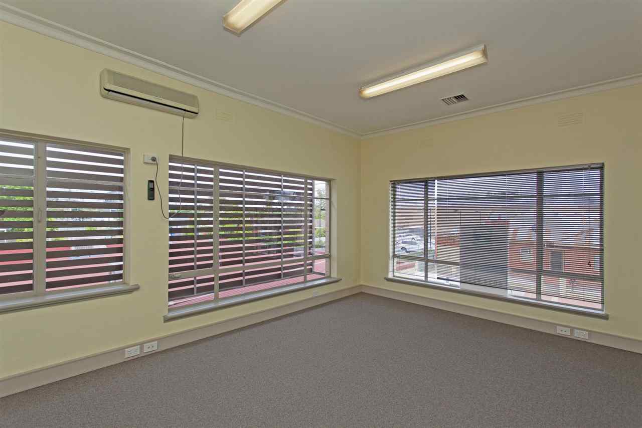 resized-2349823-editgundowering house 92.JPG